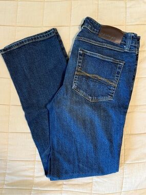 Men's Bootcut Jeans in Deep Blue - Classic Casual
